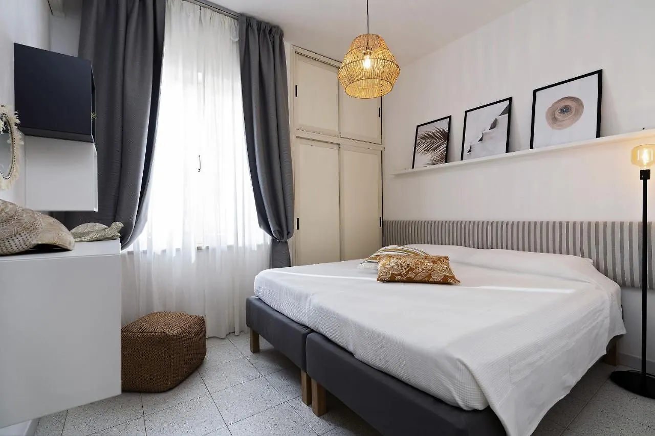 Villa Elisabetta Apartments Pula 0*,  Italien
