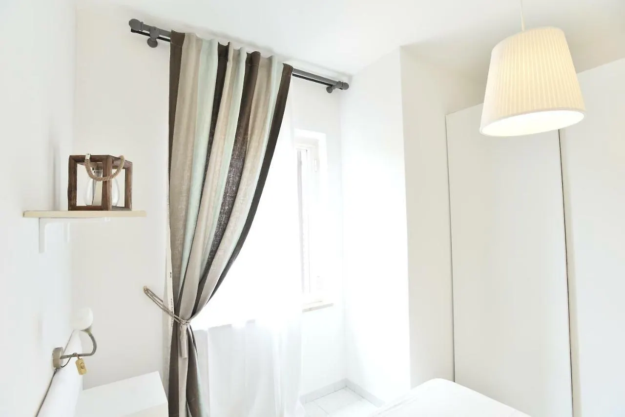 Villa Elisabetta Apartments Pula 0*,  Olaszország